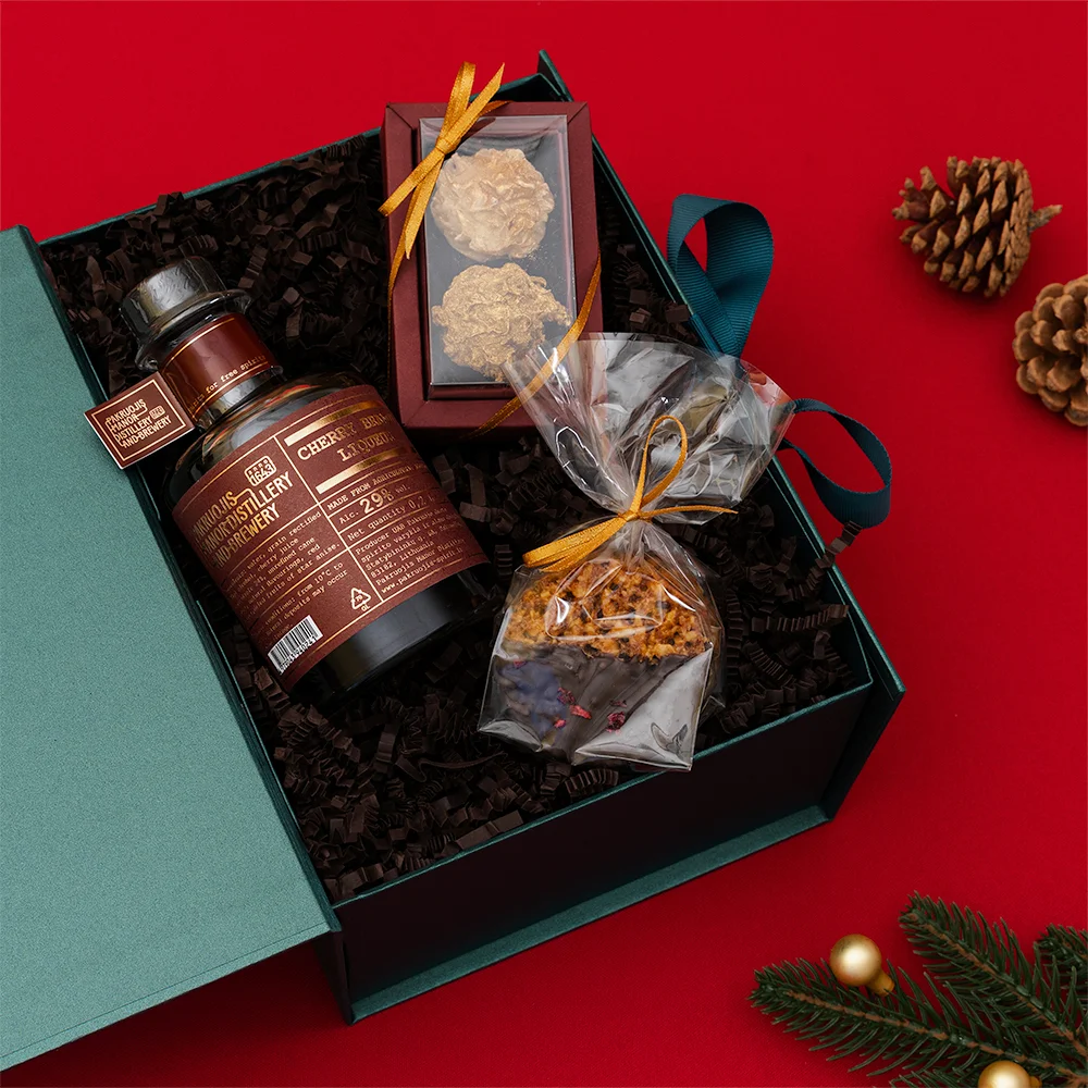 Ziemassvētku dāvanu komplekts "Ar labām domām"