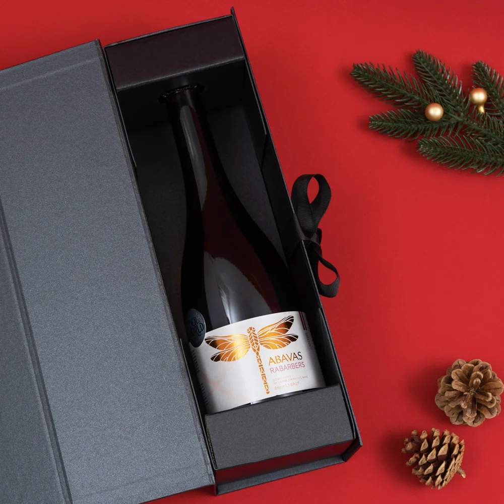 Dzirkstvīns Abavas rabarberu